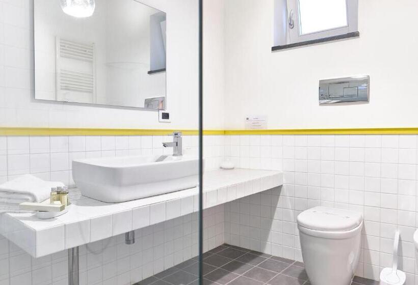 هتل Borgo La Pietraia