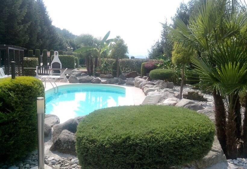 ホテル Empire Resort