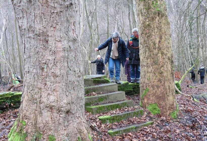 هتل Frauenpension Arleta   Women Only