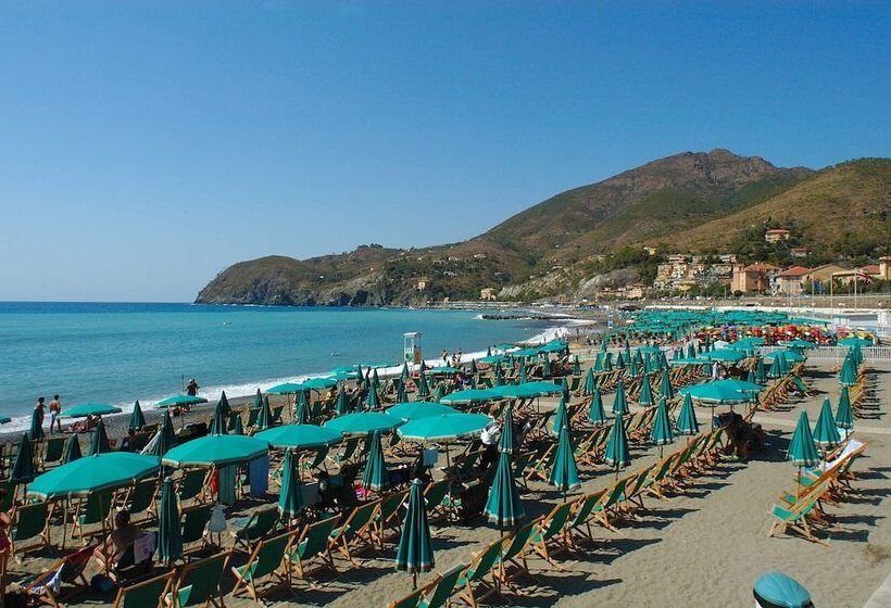 Отель La Perla Blu