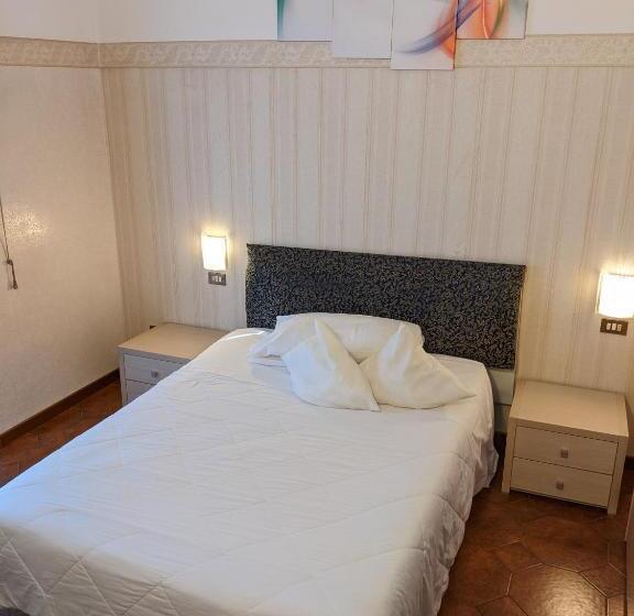 فندق Montecarlo