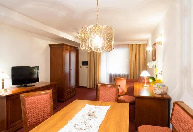 هتل Residence Villa Gran Baita