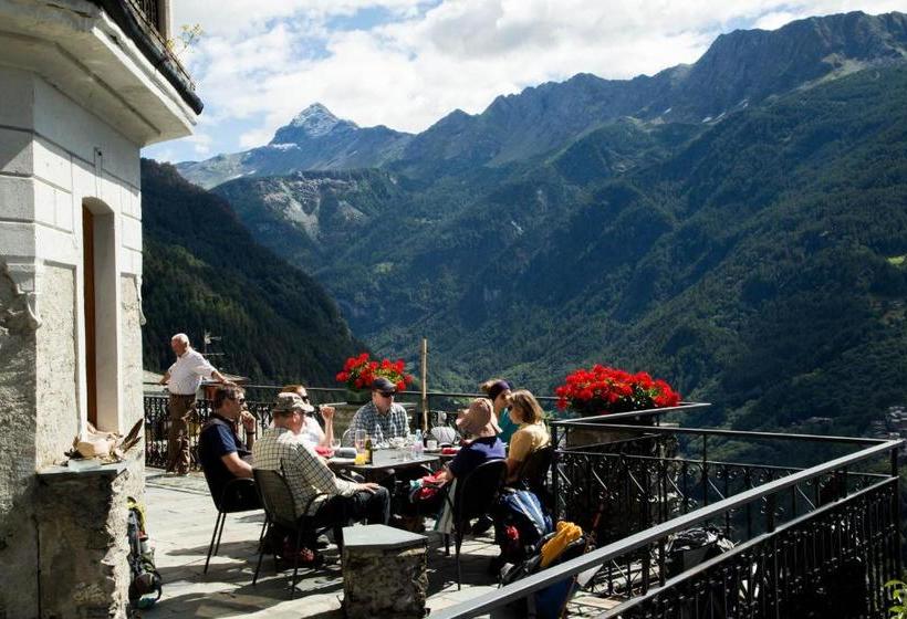 בית מלון כפרי Roseg