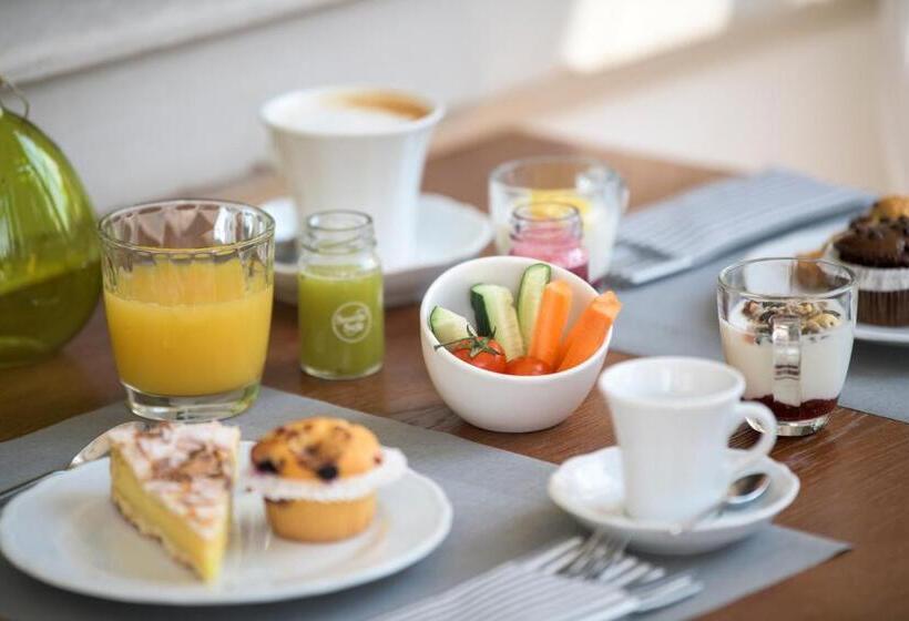 هتل Villa Italia Luxury Suites And Apartments