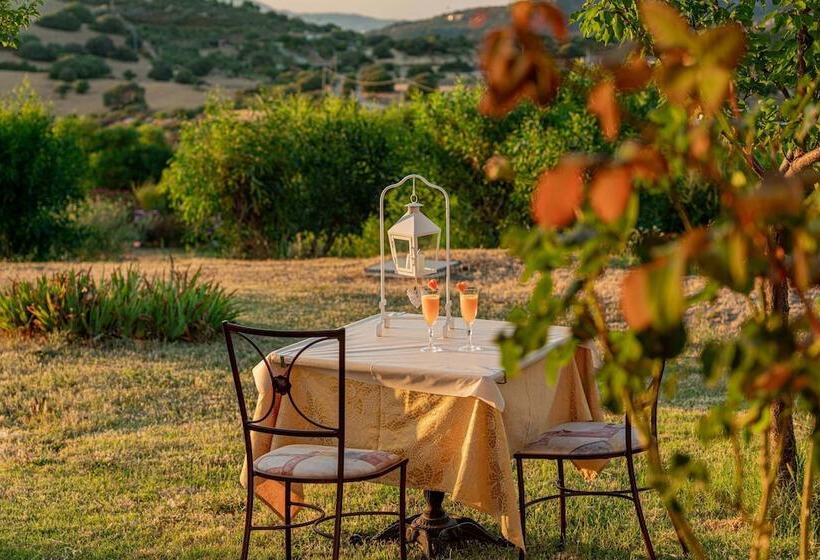 هتل Borgo Alba Barona Turismo Rurale