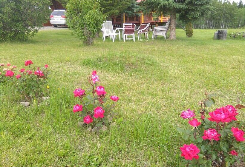 בית מלון כפרי Cariboo Log Guest House