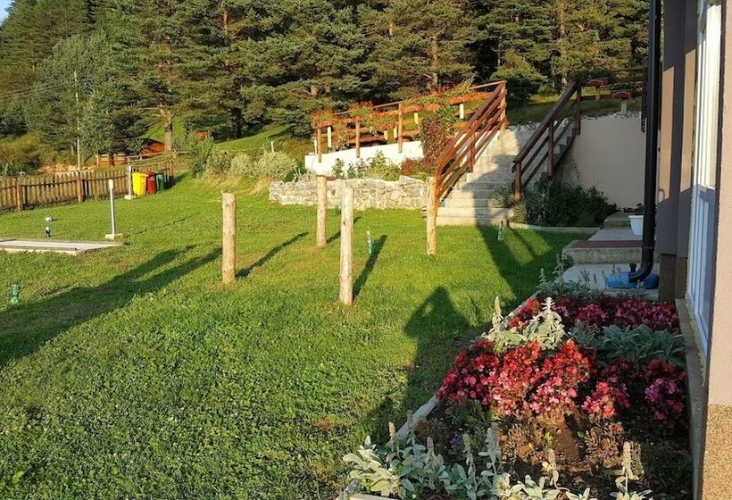 בית מלון כפרי House Delic