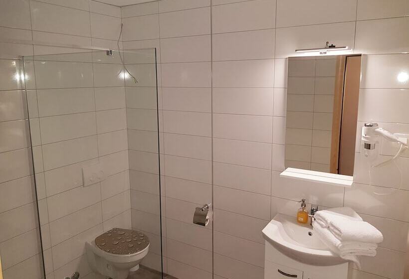 בית מלון כפרי House Delic