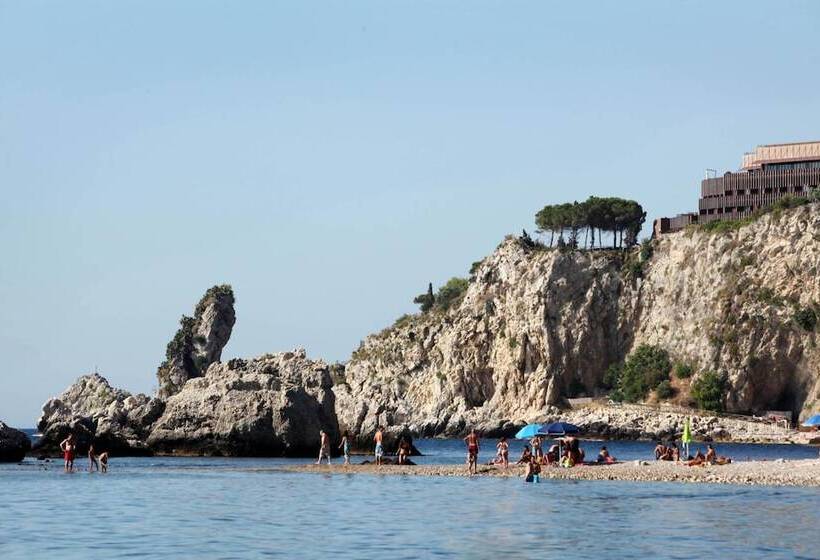 هتل Mendolia Beach