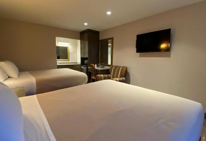 בית מלון כפרי Sahara Courtyard Inn Osoyoos