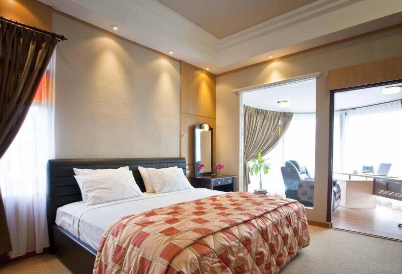 هتل Sibayak Internasional