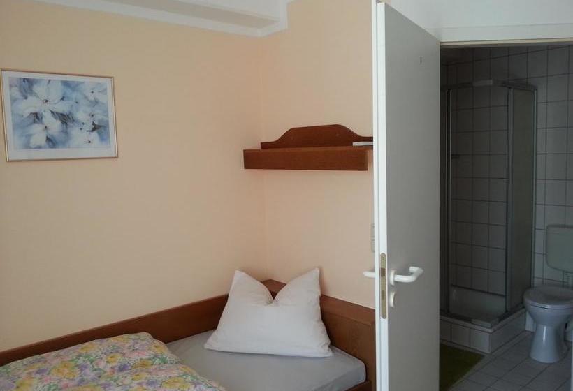 ホテル City  Bauer