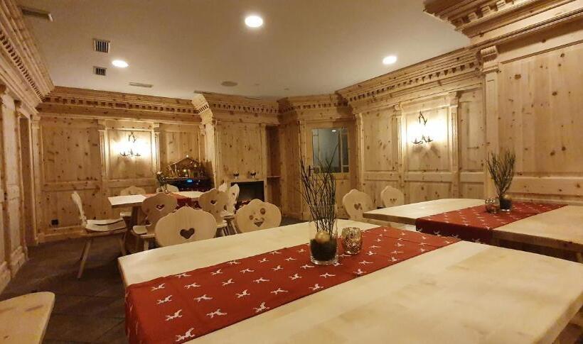 호텔 Bigger Hof   Wirtshaus Platzhirsch Am Jahnplatz