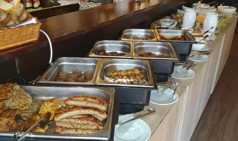 호텔 Bigger Hof   Wirtshaus Platzhirsch Am Jahnplatz