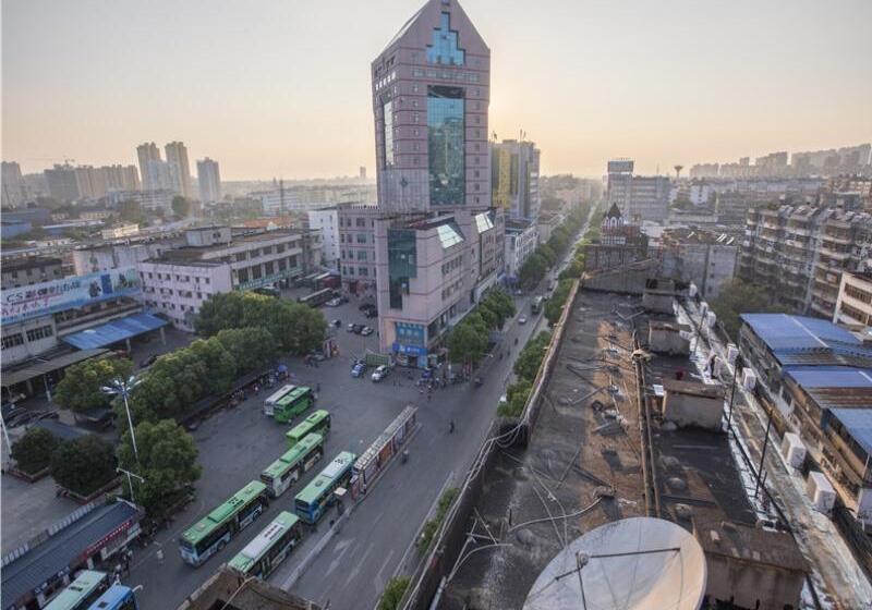 فندق Greentree Inn Jiangxi Yingtan Railway Station Square Business