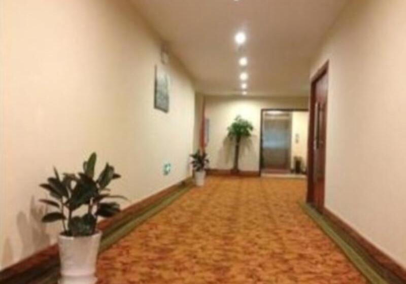 فندق Greentree Inn Jiangxi Yingtan Railway Station Square Business