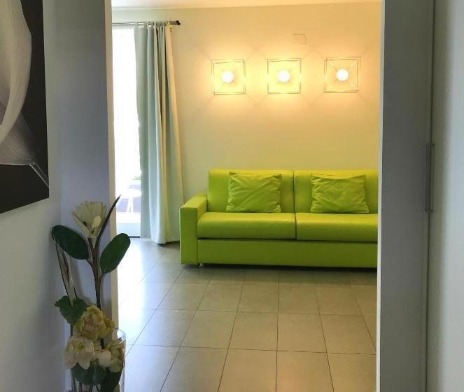 هتل Residence Desiree