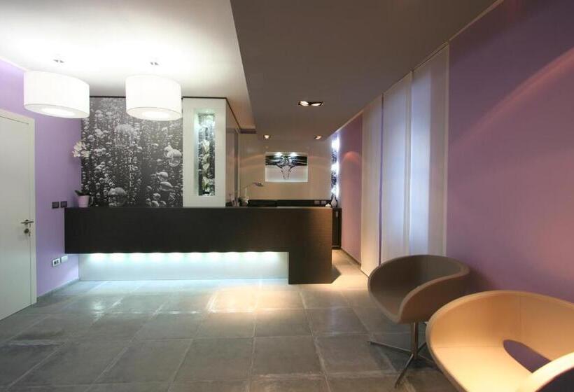 هتل Residence Desiree