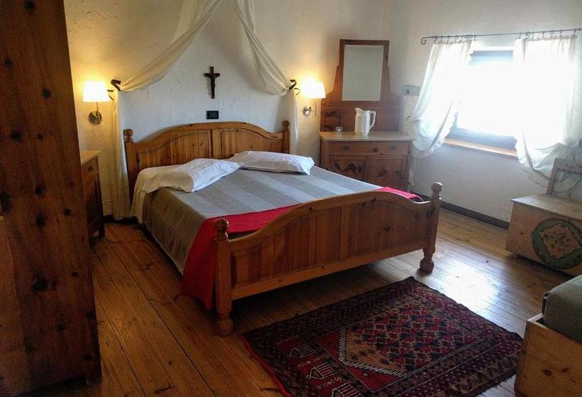 هتل Sembenini Palace