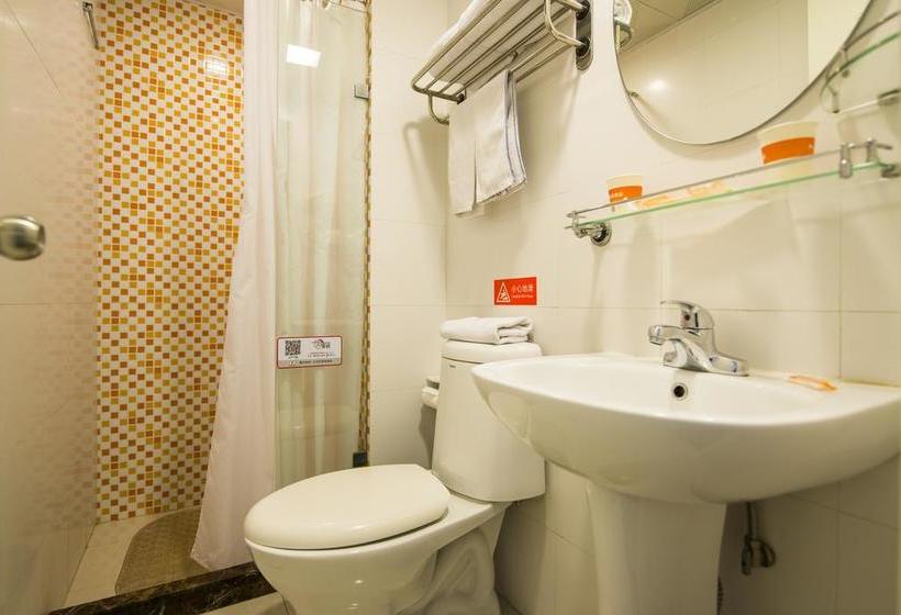 בית מלון כפרי Home Inn Harbin Daowai Nanji Bus Station