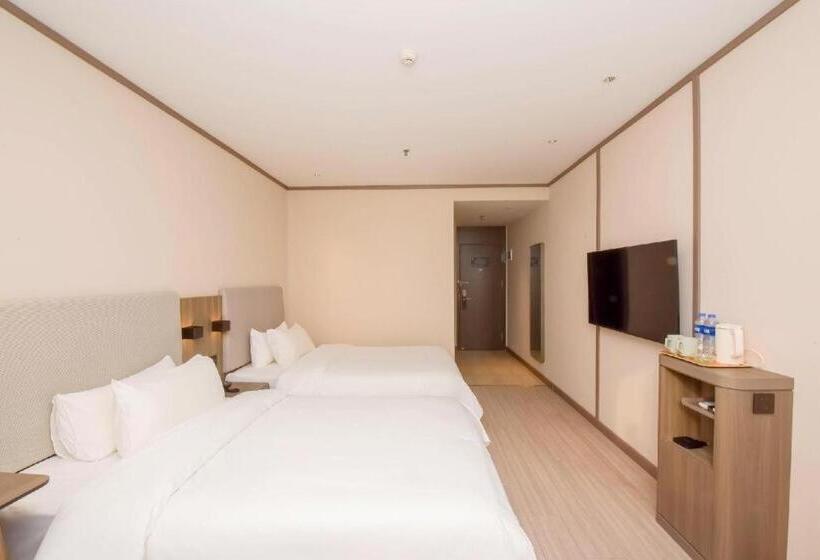 Hanting Hotel Shijiazhuang Jianhe Bridge Metro Station