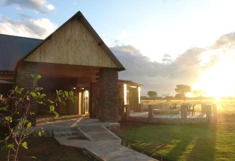 酒店 Africa Awaits Lodge & Safaris