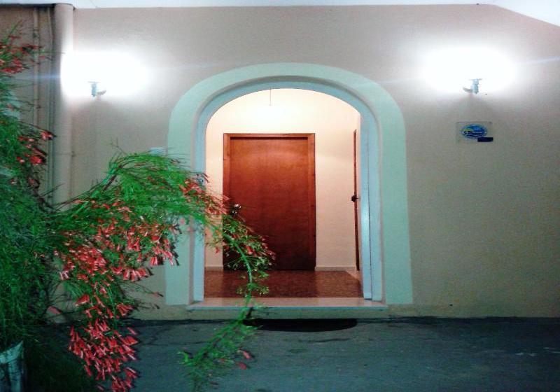 Apostolos & Eleni Family Apartments