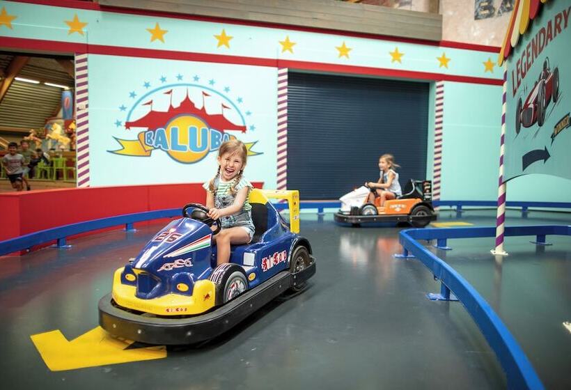 هتل Center Parcs Erperheide