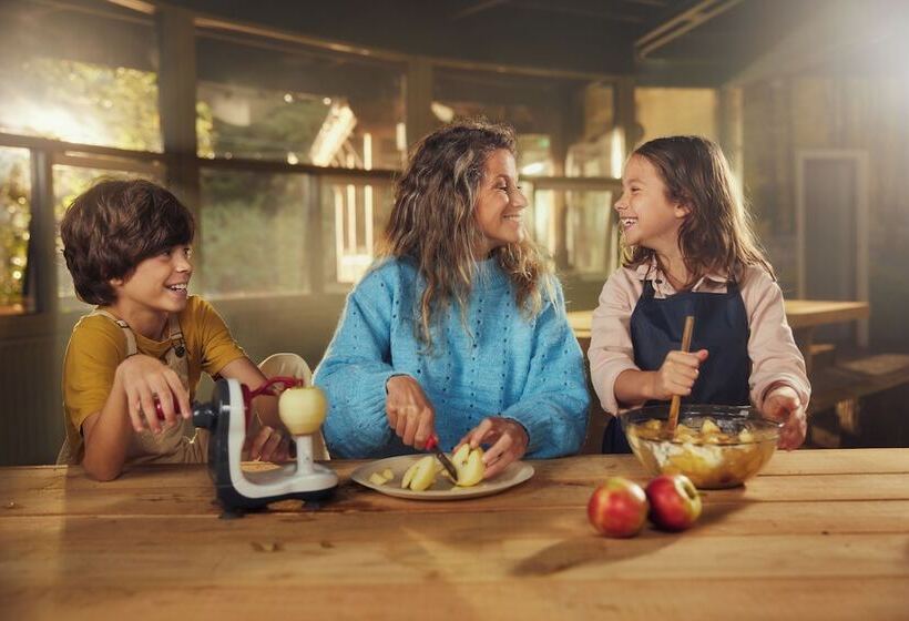 هتل Center Parcs Erperheide