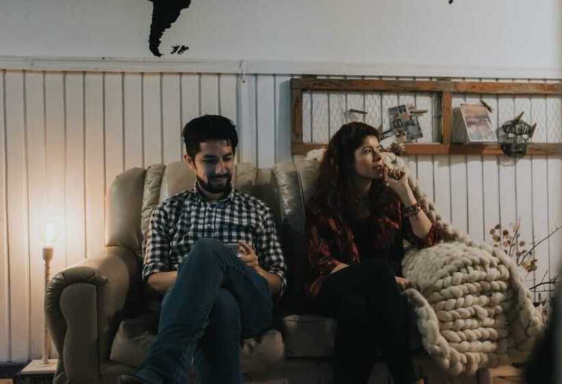 هتل Hostel Like Quijote