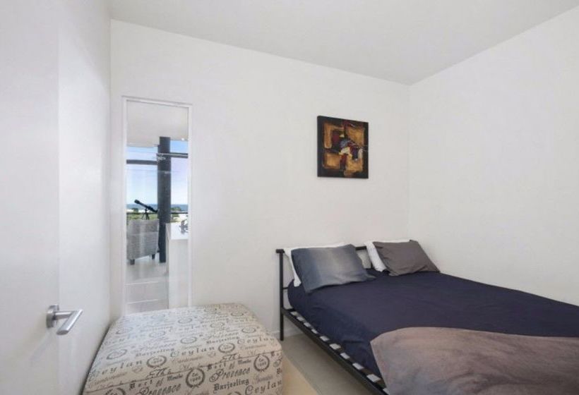 Отель Whitewater Apartments