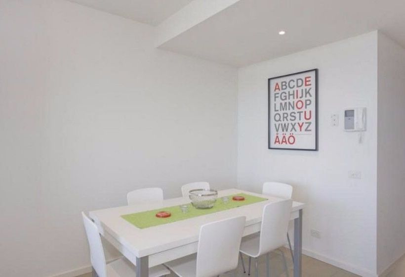 Отель Whitewater Apartments