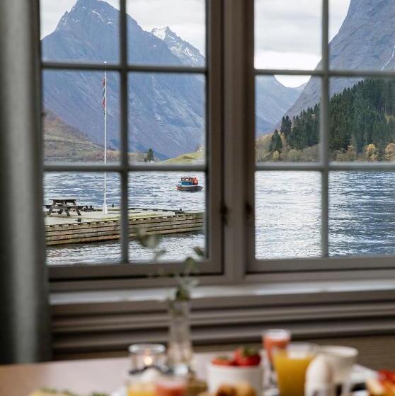 Sagafjord Hotel   By Classic Norway Hotels