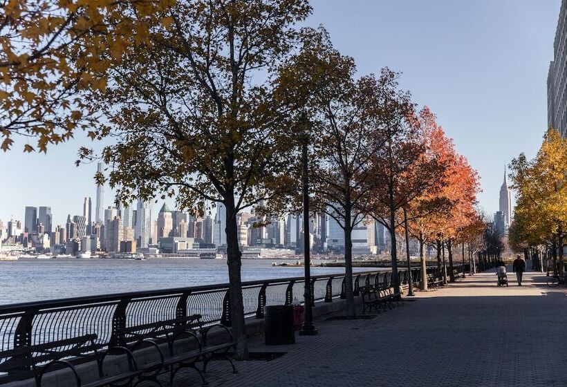 Dharma Home Suites Hoboken At Novia