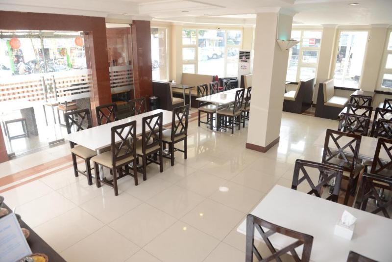 Отель 88 Jember By Wh