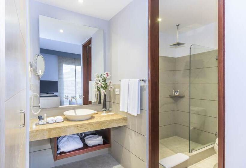 هتل Cosmos 100 Executive