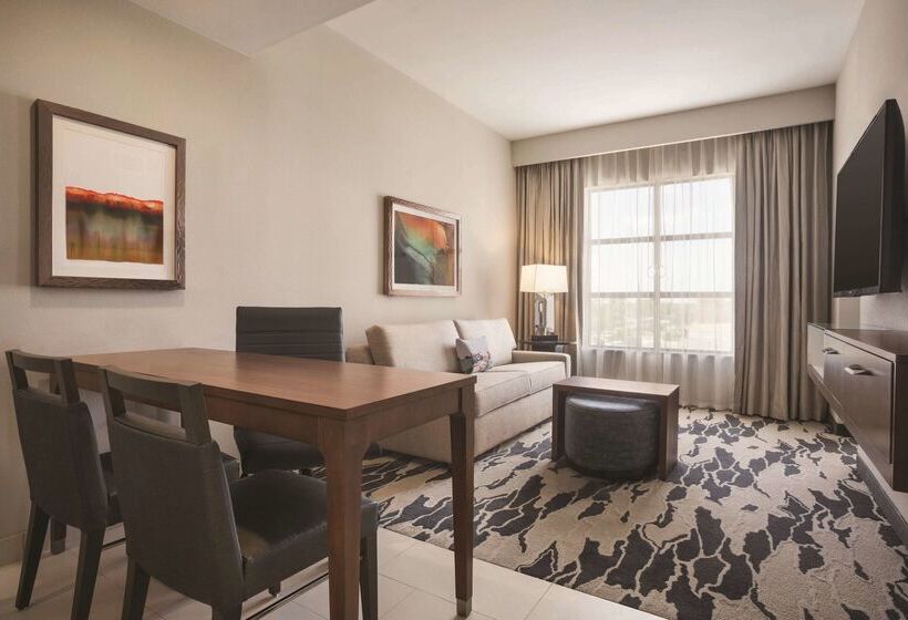 هتل Embassy Suites By Hilton Mcallen Convention Center