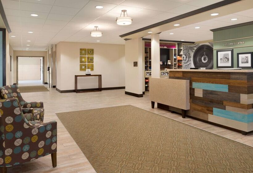 هتل Hampton Inn Elko