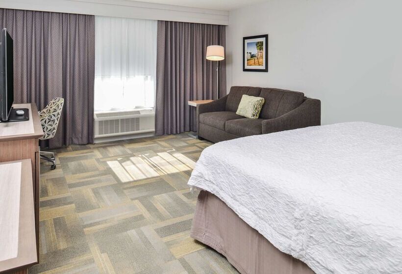 בית מלון כפרי Hampton Inn & Suites Altoonades Moines