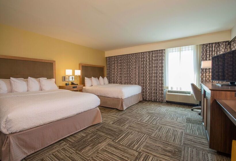 בית מלון כפרי Hampton Inn Waynesboro