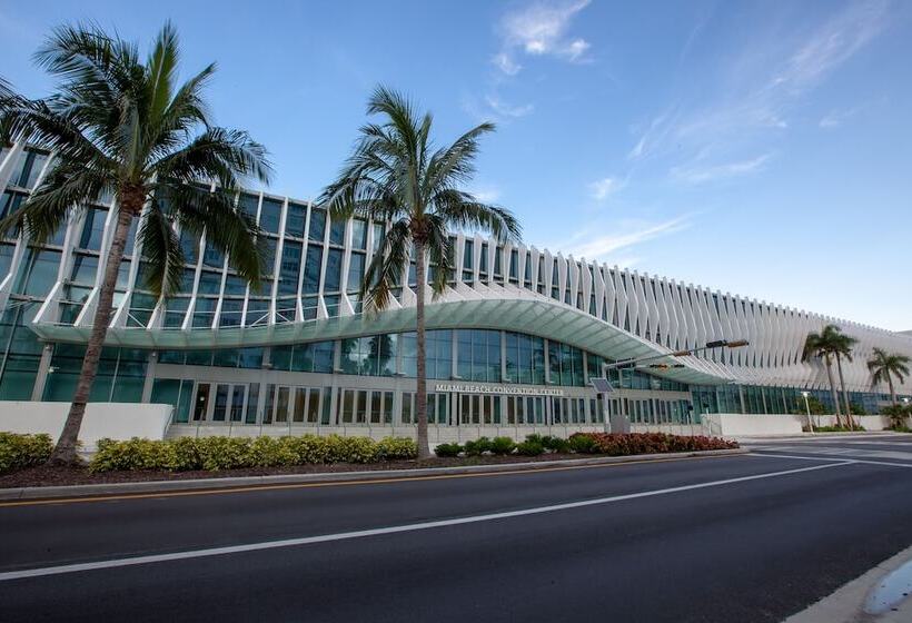 هتل Monte Carlo Miami Beach