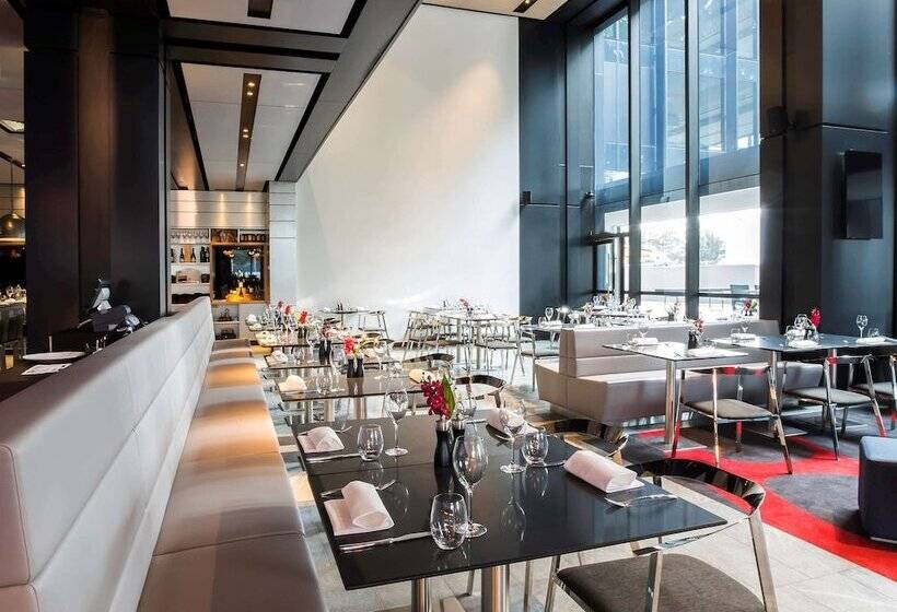 בית מלון כפרי Pullman Sydney Airport