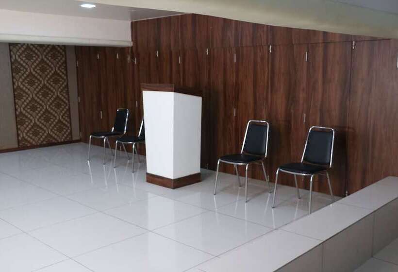 فندق Sai Residency