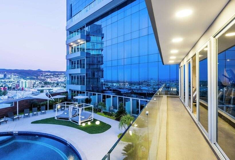 هتل Tower San Luis Potosi