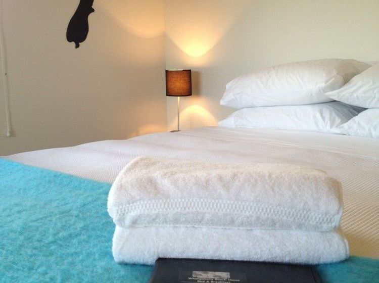 צימר Whangamata Beach House