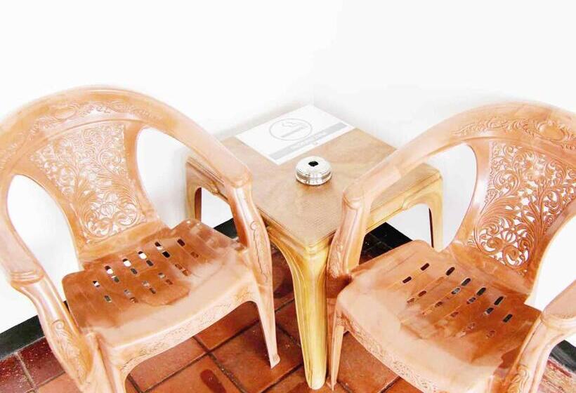 Hotel 2in1 Kandy Hostel