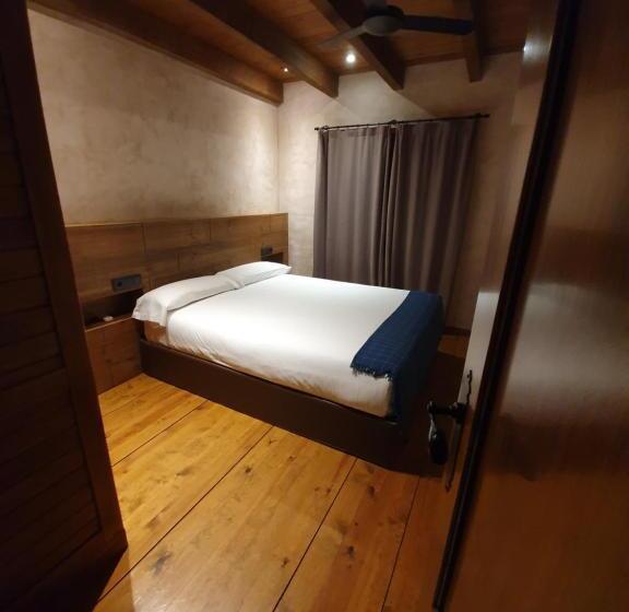 هتل Boutique Puig Franco  Adults Only