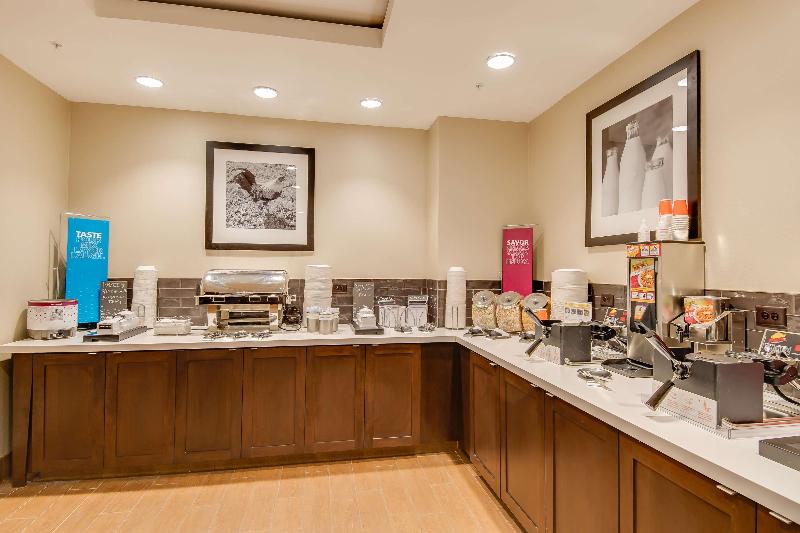 בית מלון כפרי Hampton Inn & Suites Los Angeles   Glendale