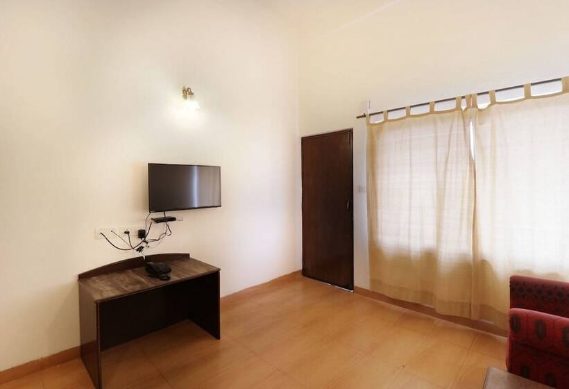 בית מלון כפרי Himalayan Club