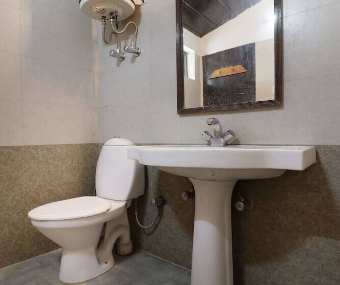 בית מלון כפרי Himalayan Club